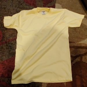 Yellow short sleeve tee shirt, small, NWOT